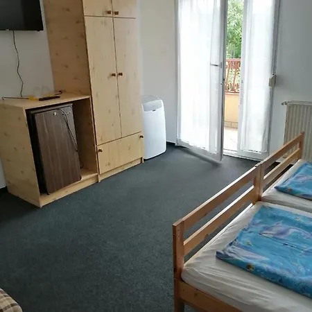Napocska Panzio 3*